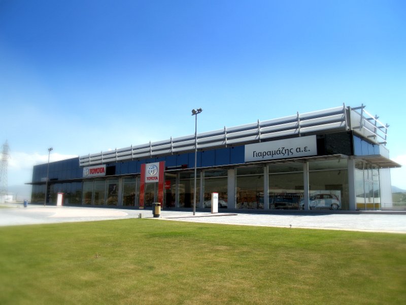 Επαγγελματικό κτίριο με μεταλλική κατασκευή